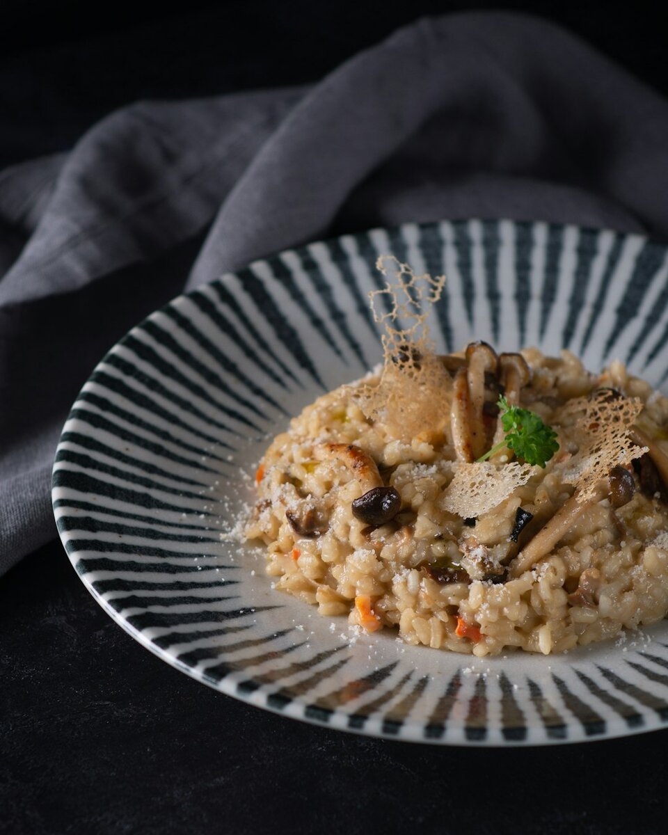Fried Chicken Thighs with Cheesy Grits
